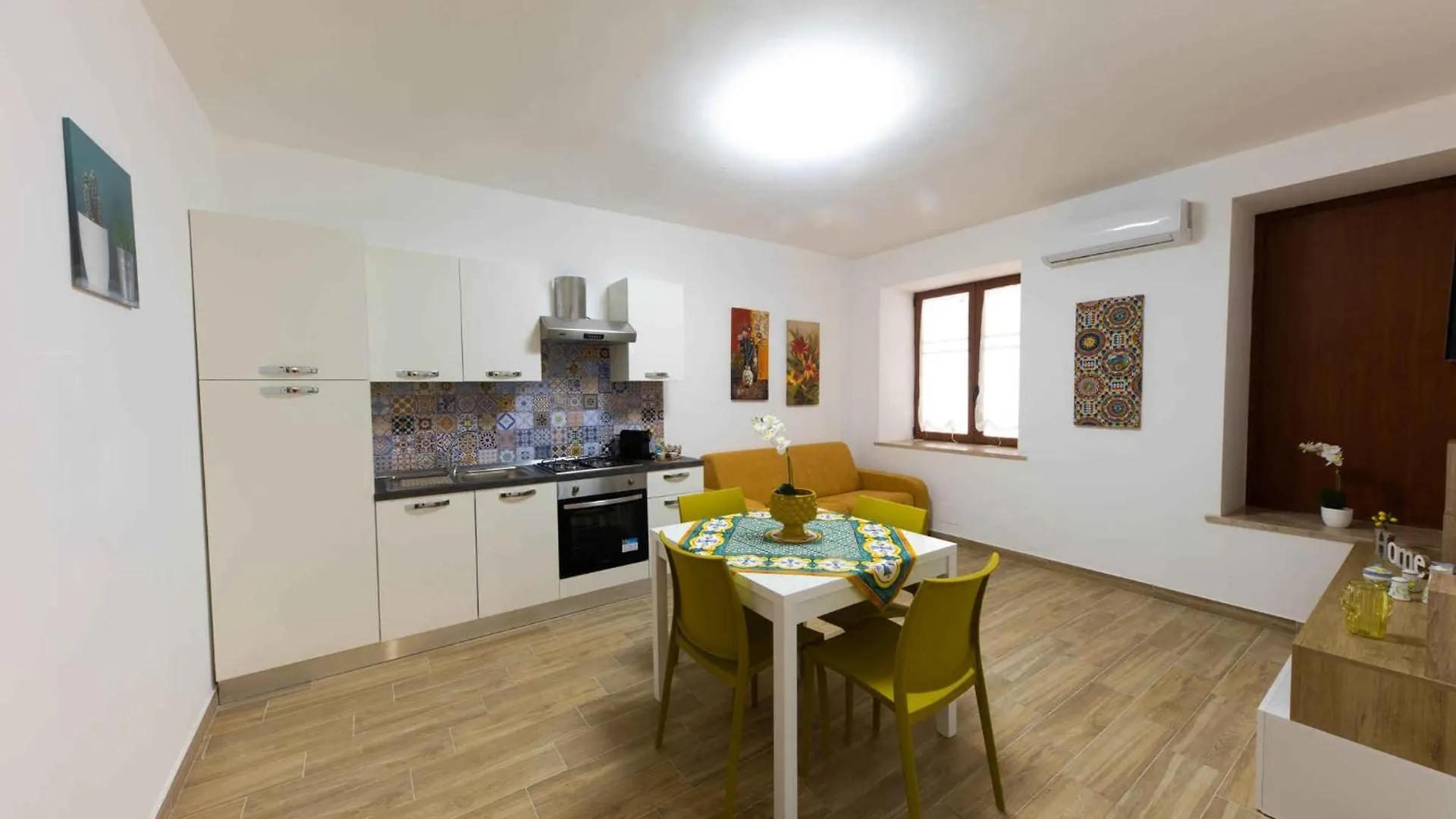 Apartments In Palermo - Sizilien 51463 0*,  Itálie